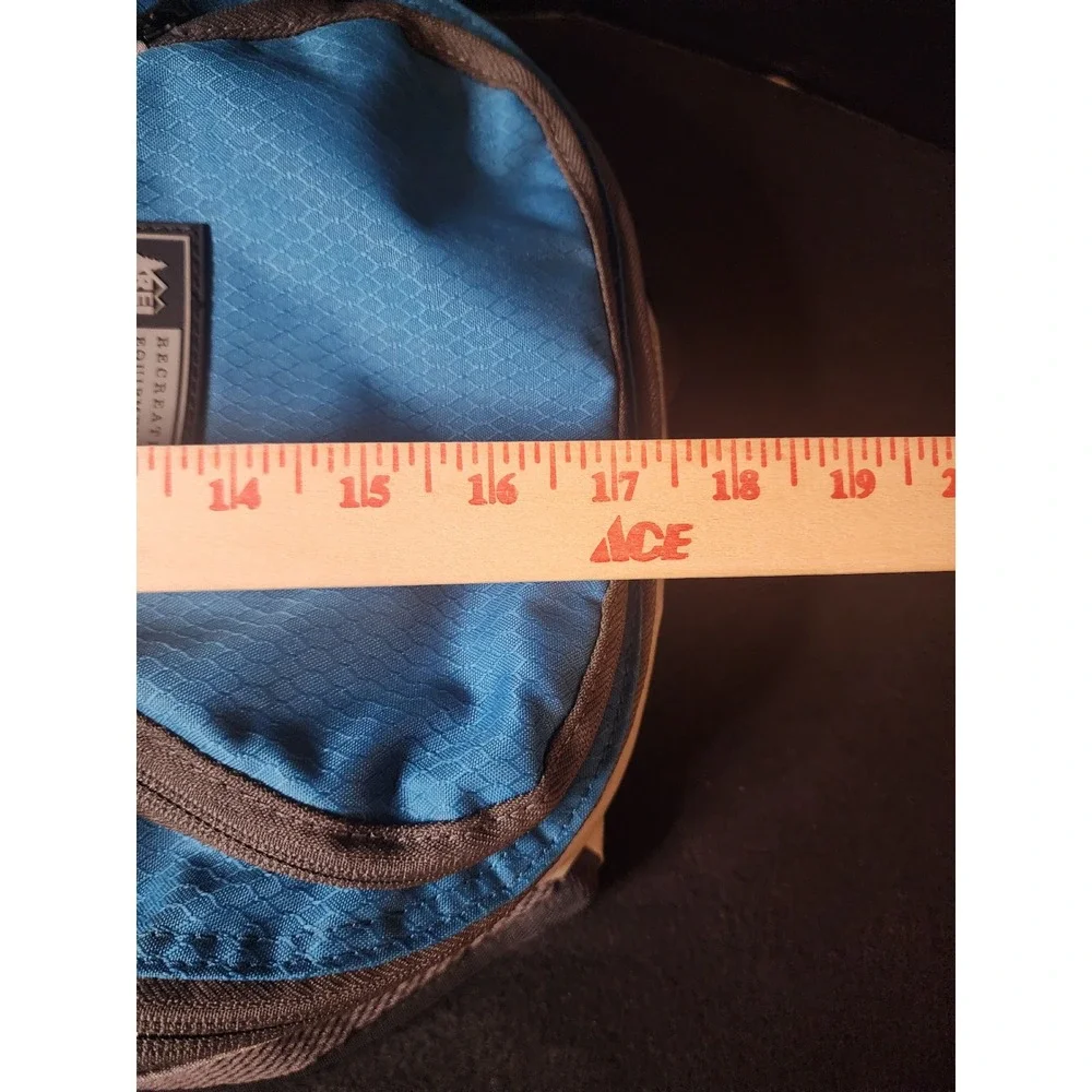 REI Recreational Equipment Inc Hydration Backpack Blue Grey Nalgene Compatible